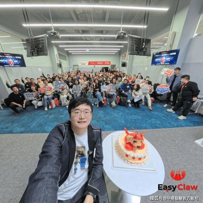 昨天排队“养龙虾” 今天悄悄“杀虾” 昨天排队“养龙虾” 今天悄悄“杀虾”