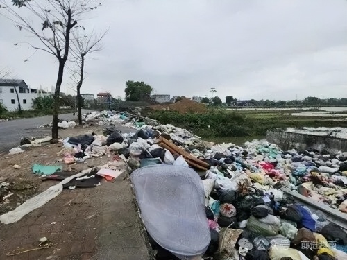 “饿疯了”的中国企业,正在东南亚抢垃圾烧 “饿疯了”的中国企业,正在东南亚抢垃圾烧