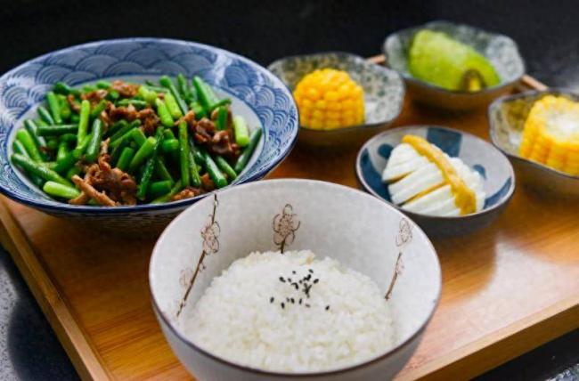 中国人在食物上花多少钱 数字曝光令人吃惊 中国人在食物上花多少钱 数字曝光令人吃惊