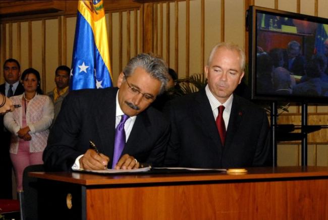 委国变天关键人物:他是高管,也是中情局线人 委国变天关键人物:他是高管,也是中情局线人