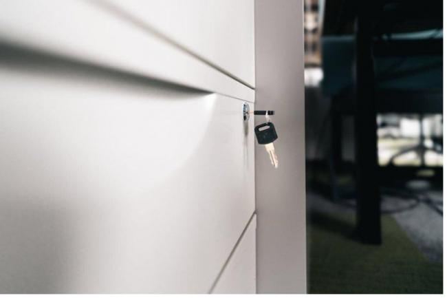 忘了30年的股票 日本老夫妻一查帐户大惊喜 忘了30年的股票 日本老夫妻一查帐户大惊喜