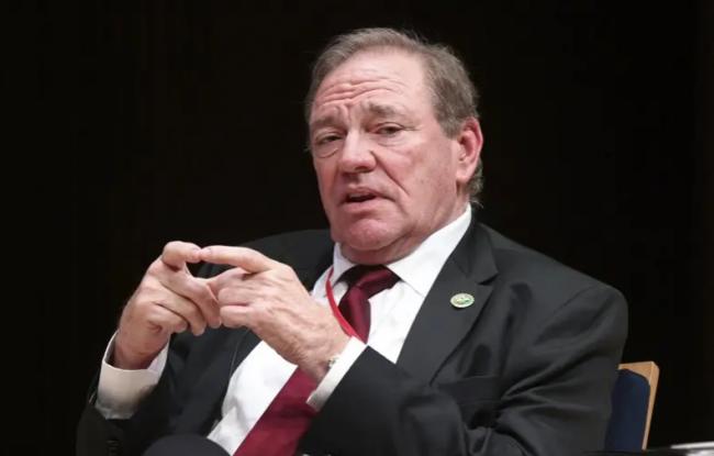 川普曝光议员病情“他快死了” 担心众院少一票 川普曝光议员病情“他快死了” 担心众院少一票