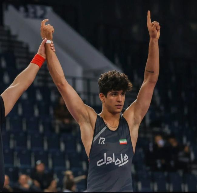 19岁摔跤国手被送上绞刑架 伊朗首度处决示威者 19岁摔跤国手被送上绞刑架 伊朗首度处决示威者