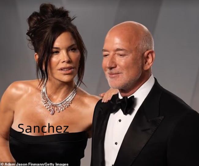 贝索斯与56岁新妻闹离婚?肢体语言引热议 贝索斯与56岁新妻闹离婚?肢体语言引热议