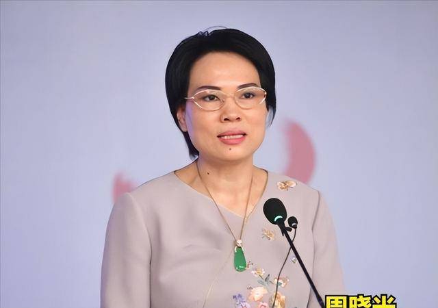 中国女首富因崇拜许家印,结局凄凉 中国女首富因崇拜许家印,结局凄凉