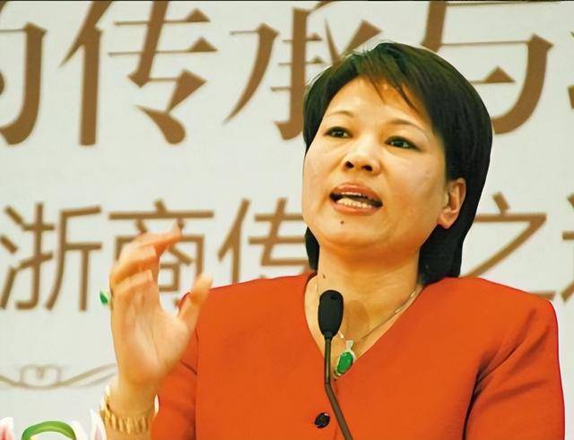 中国女首富因崇拜许家印,结局凄凉 中国女首富因崇拜许家印,结局凄凉