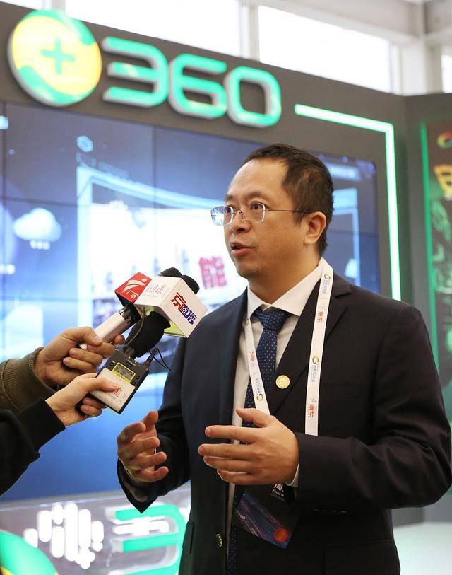 用一场离婚,她分走前夫近90亿人民币资产 用一场离婚,她分走前夫近90亿人民币资产