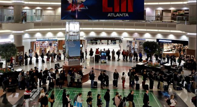 全美机场安检塞爆 马斯克愿出手帮忙 全美机场安检塞爆 马斯克愿出手帮忙