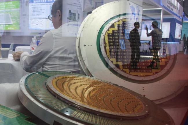 中伊卡住全球脖子:博弈“三件套”前所未有 中伊卡住全球脖子:博弈“三件套”前所未有