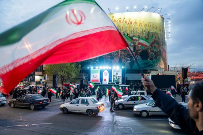 他成功建立与伊朗沟通渠道...川普急转弯内幕 他成功建立与伊朗沟通渠道...川普急转弯内幕