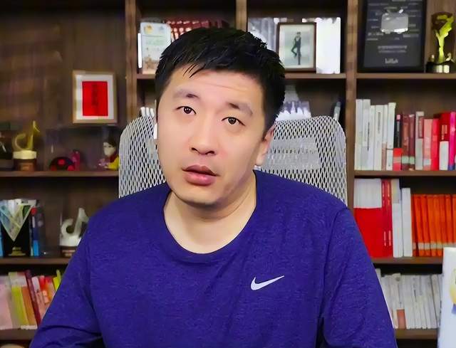 做人一定不要像张雪峰 做人一定不要像张雪峰