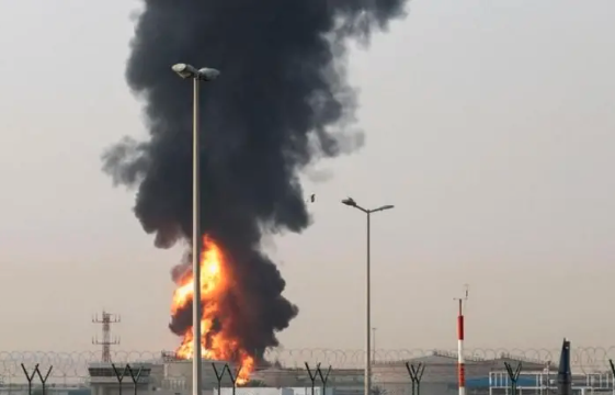 BBC:美伊谈判 “只打开了一条缝” BBC:美伊谈判 “只打开了一条缝”