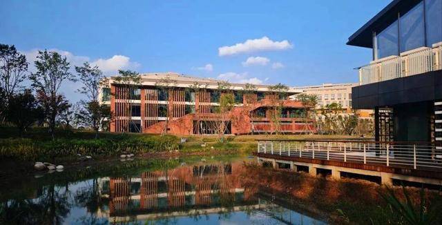 中国面积最大的3所大学 第一名相当于86个清华 中国面积最大的3所大学 第一名相当于86个清华