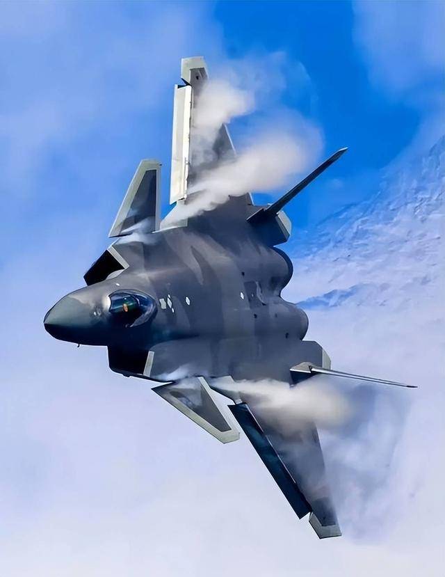 她走了 没上过新闻联播 却让歼-20真正活了过来 她走了 没上过新闻联播 却让歼-20真正活了过来