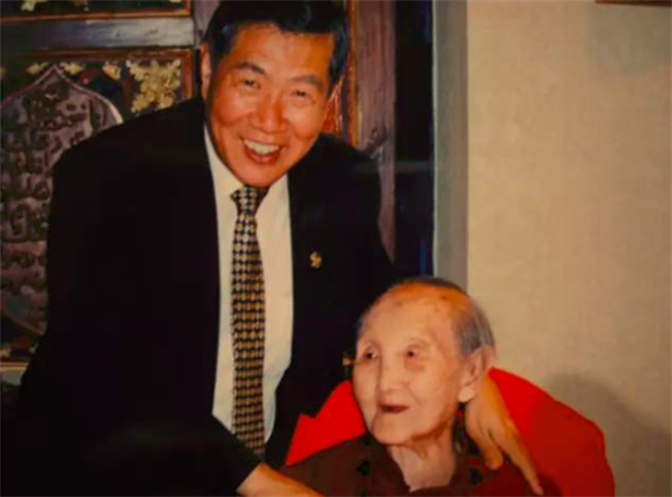 华人神探李昌钰去世 背后有个伟大的母亲 华人神探李昌钰去世 背后有个伟大的母亲