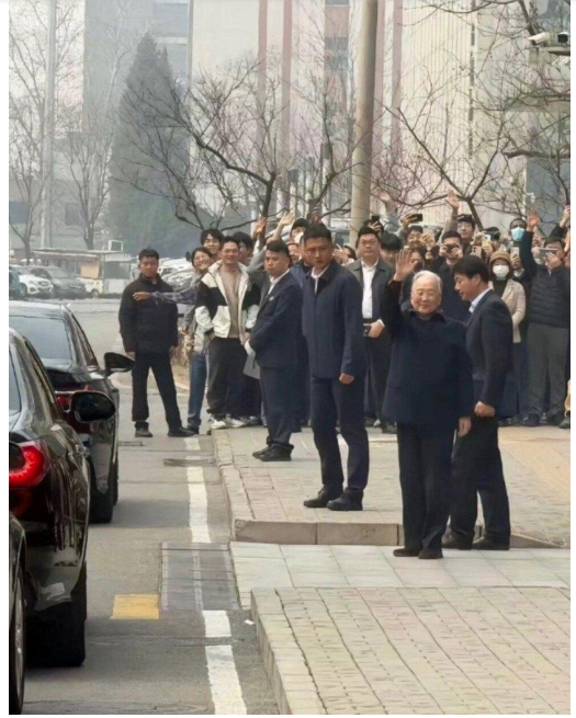 温家宝现身北京 传达“4政治信号” 推翻传言 温家宝现身北京 传达“4政治信号” 推翻传言