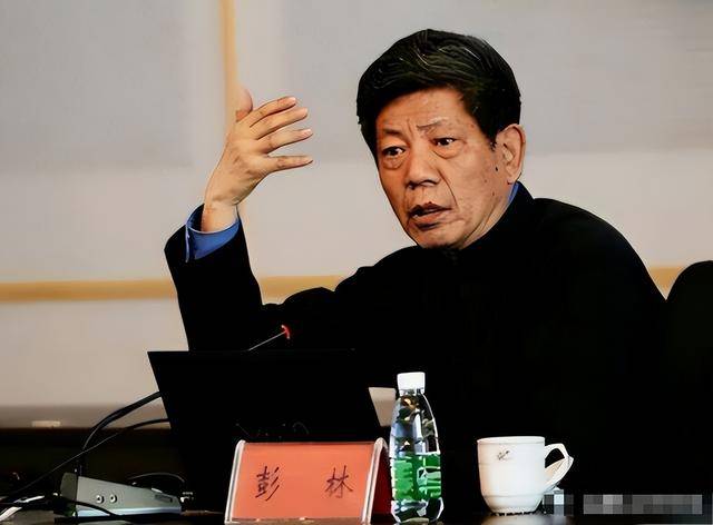 清华教授痛批:现在中国大多数人只是半个人 清华教授痛批:现在中国大多数人只是半个人