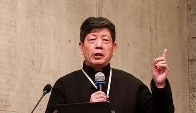 清华教授痛批:现在中国大多数人只是半个人 清华教授痛批:现在中国大多数人只是半个人