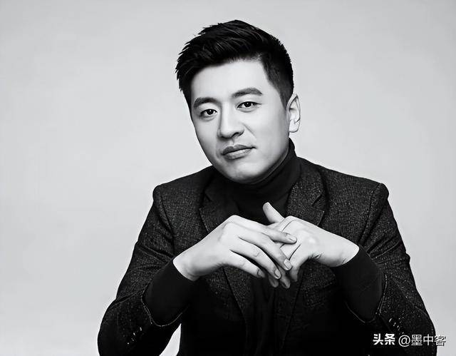 张雪峰公司现状:群龙无首,家长学生怕卷钱跑路 张雪峰公司现状:群龙无首,家长学生怕卷钱跑路