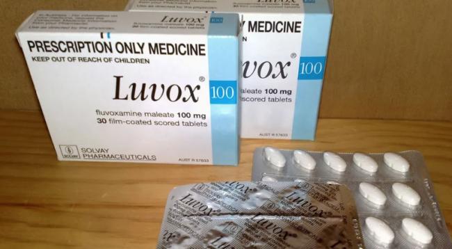 加国大学:常见抗抑郁药可治疗一种新冠后遗症 加国大学:常见抗抑郁药可治疗一种新冠后遗症