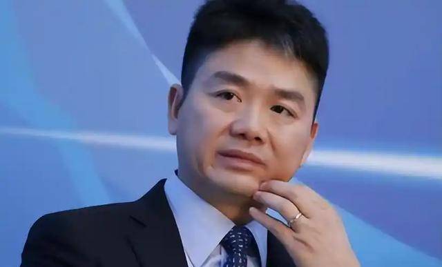 52岁刘强东上千亿身家,儿子却是他一生的遗憾 52岁刘强东上千亿身家,儿子却是他一生的遗憾