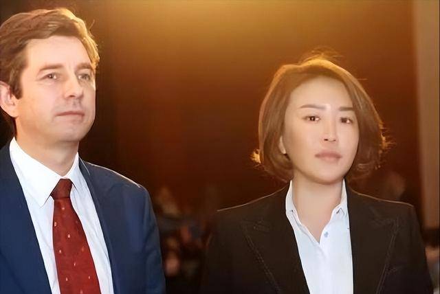 中国美女总裁在美遭判刑20年 全部资产被美收缴 中国美女总裁在美遭判刑20年 全部资产被美收缴