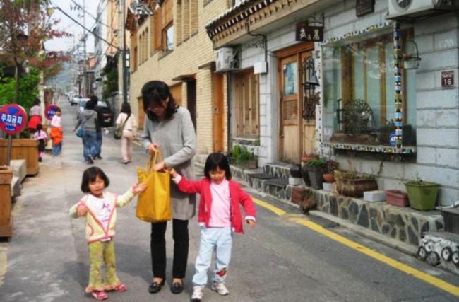 这国人飞到北京吃火锅 不吃海底捞 这国人飞到北京吃火锅 不吃海底捞