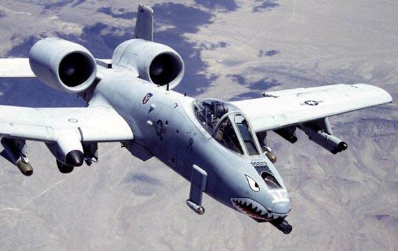 飞行员惊险生还!美军A-10攻击机遭伊朗火力击中 飞行员惊险生还!美军A-10攻击机遭伊朗火力击中