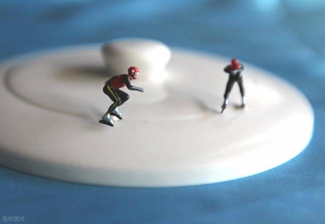 前三十年和人抢饭碗,后三十年和AI抢饭碗 前三十年和人抢饭碗,后三十年和AI抢饭碗