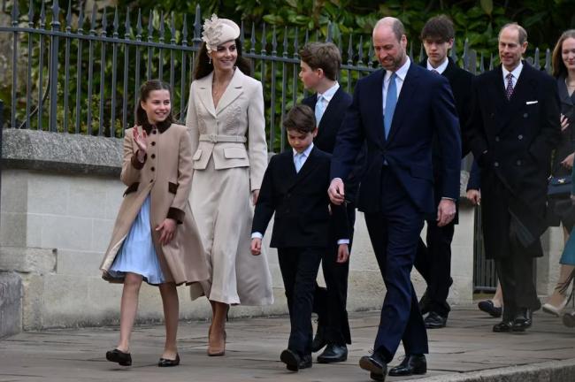 凯特王妃惊艳现身,却是“瘦到脱相” 凯特王妃惊艳现身,却是“瘦到脱相”