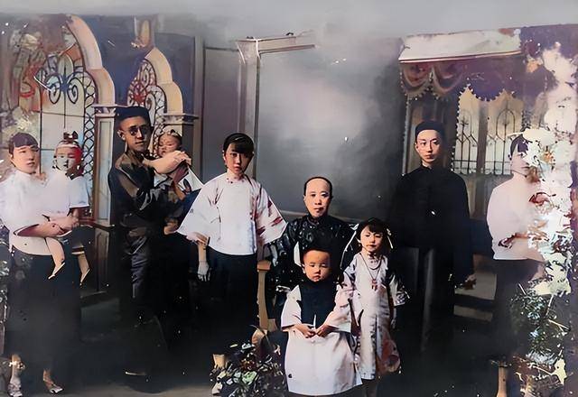 袁世凯后人在美国的合照,个个生活都不错 袁世凯后人在美国的合照,个个生活都不错