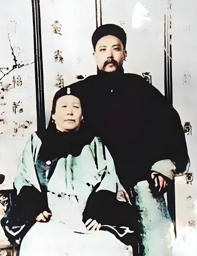 袁世凯后人在美国的合照,个个生活都不错 袁世凯后人在美国的合照,个个生活都不错