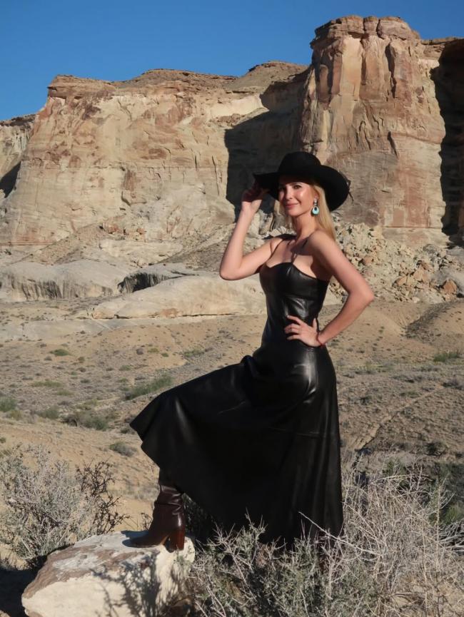 川普1岁外孙首次公开亮相 蒂芙尼越发高调 川普1岁外孙首次公开亮相 蒂芙尼越发高调