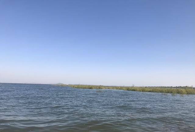 中国荒漠中挖出亚洲最大水库 成瀚海明珠 中国荒漠中挖出亚洲最大水库 成瀚海明珠