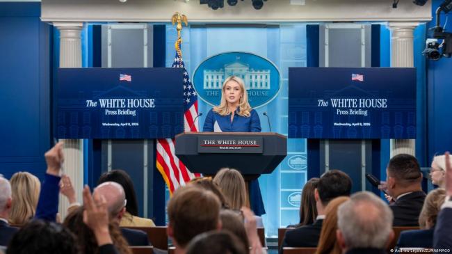 以军发动最大规模空袭!伊朗关闭海峡 还威胁... 以军发动最大规模空袭!伊朗关闭海峡 还威胁...