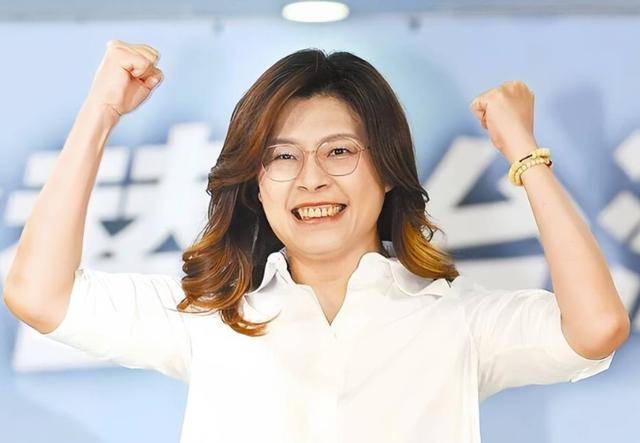 郑丽文的婚姻:女主外男主内,不生育孩子 郑丽文的婚姻:女主外男主内,不生育孩子