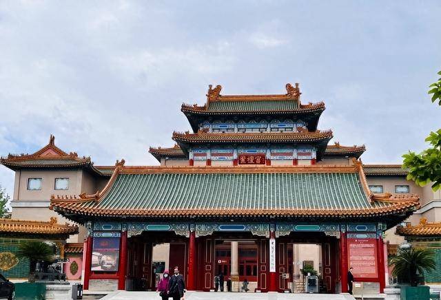 陈丽华的紫檀博物馆,1根木头换北京一套房 陈丽华的紫檀博物馆,1根木头换北京一套房