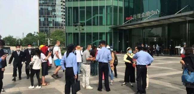 700亿一夜清零,4万有钱人栽得最惨的一次 700亿一夜清零,4万有钱人栽得最惨的一次