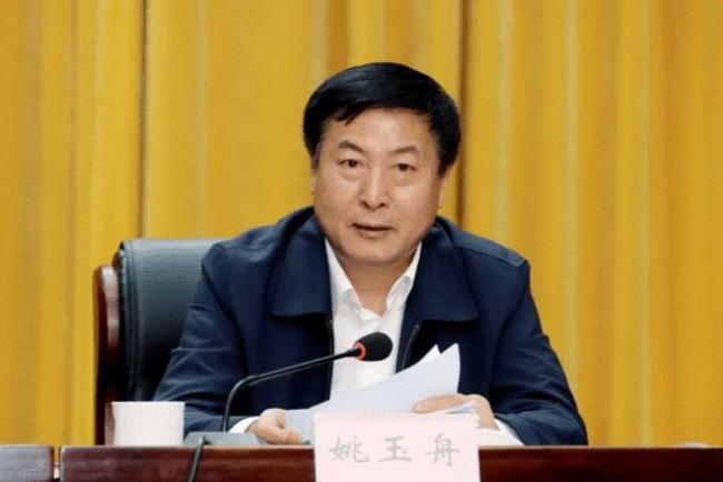 又一“虎”被查 多名前下属落马 又一“虎”被查 多名前下属落马