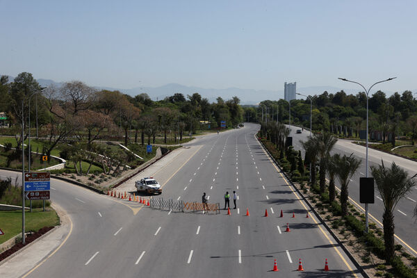 美伊谈判将登场 巴国首都万人维安 高度戒备 美伊谈判将登场 巴国首都万人维安 高度戒备