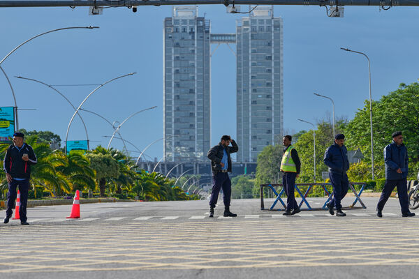美伊谈判将登场 巴国首都万人维安 高度戒备 美伊谈判将登场 巴国首都万人维安 高度戒备