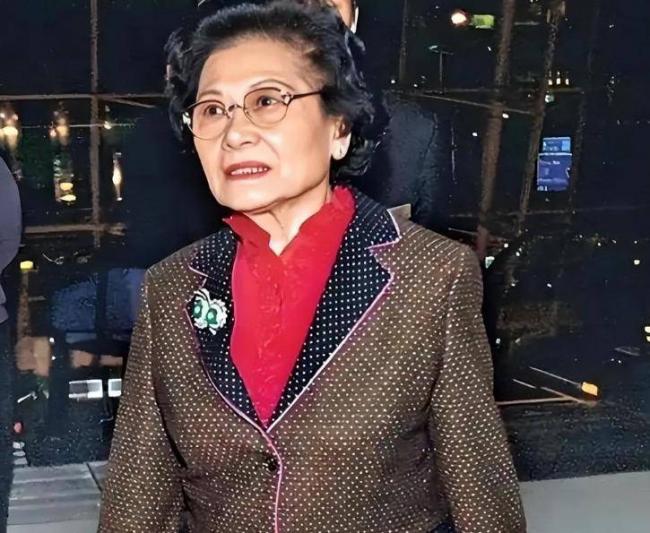 曾是中国女首富:2个女儿惨死3个儿子反目 曾是中国女首富:2个女儿惨死3个儿子反目