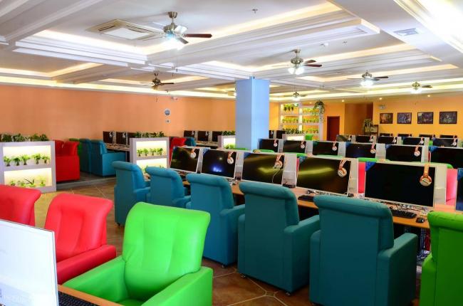 中国网吧起死回生 背后原因令人深思 中国网吧起死回生 背后原因令人深思