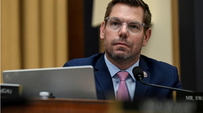 民主党加州州长热门候选人 遭要求退选 民主党加州州长热门候选人 遭要求退选