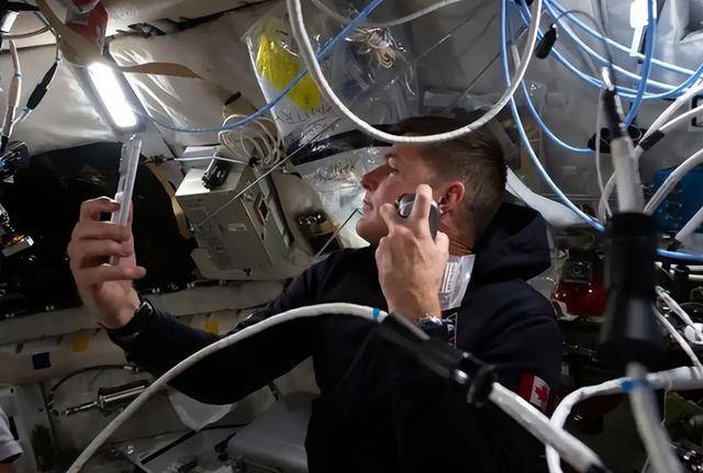 阿耳忒弥斯2号绕月,高清时代的视觉盛宴 阿耳忒弥斯2号绕月,高清时代的视觉盛宴