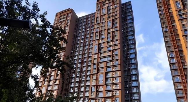 绑架李嘉诚长子后买下深圳28套房 如今他怎样了 绑架李嘉诚长子后买下深圳28套房 如今他怎样了