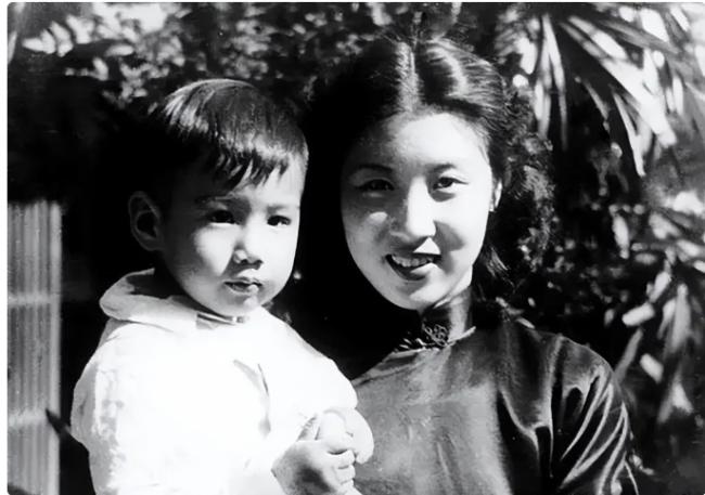 张灵甫遗孀王玉龄 堪称绝代佳人 张灵甫遗孀王玉龄 堪称绝代佳人