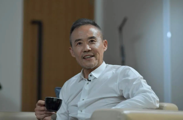 胡锡进谈“王石被抓”:对过气老企业家口下留情 胡锡进谈“王石被抓”:对过气老企业家口下留情