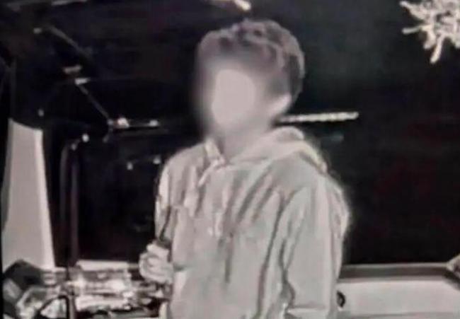 突发:美AI巨头CEO住宅被投燃烧弹!他随后发文 突发:美AI巨头CEO住宅被投燃烧弹!他随后发文