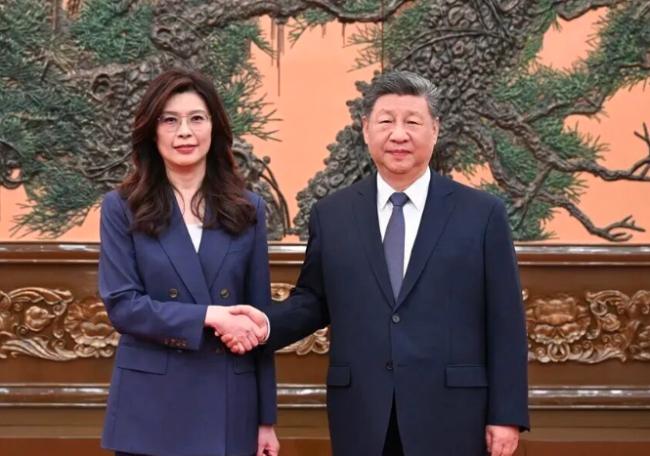 习近平无筹码自身难保 郑丽文丢尊严愿当棋子 习近平无筹码自身难保 郑丽文丢尊严愿当棋子